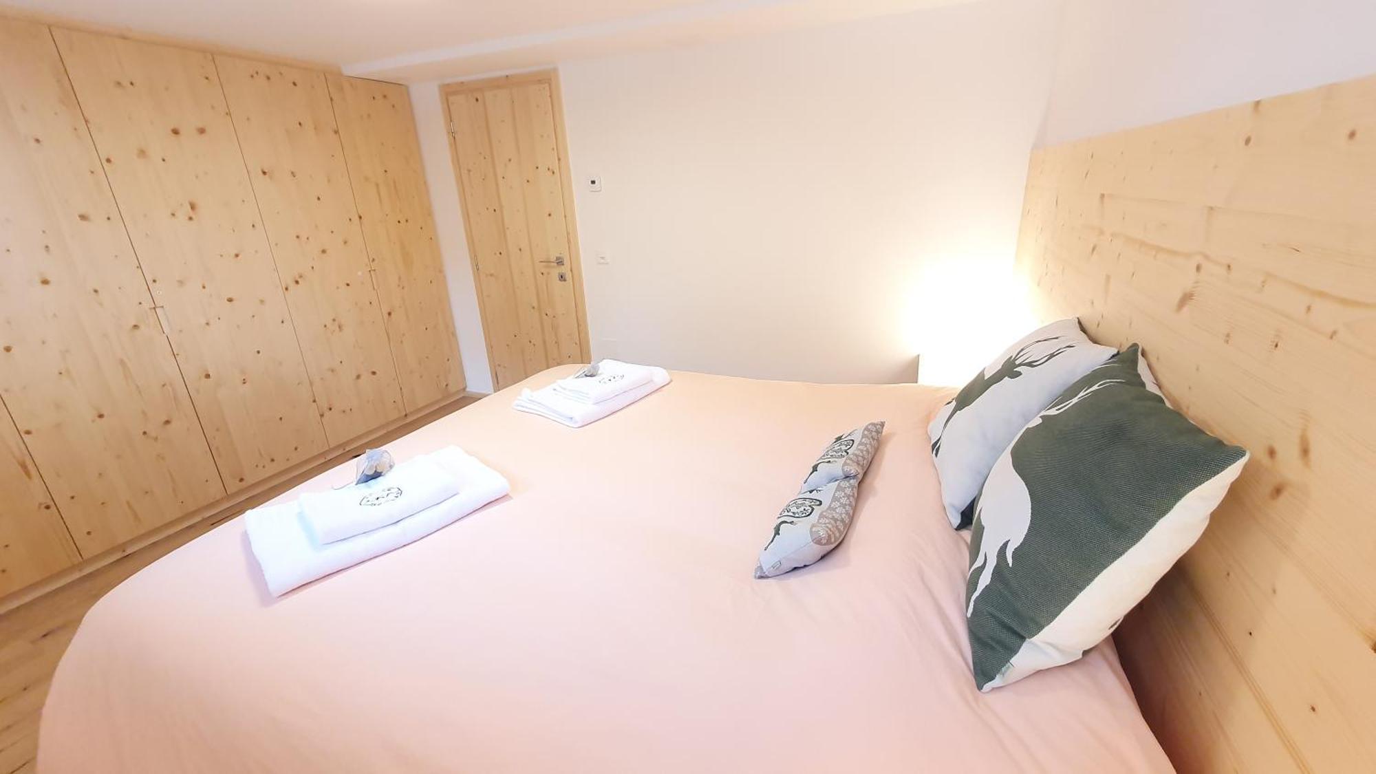 Yeti Lodge セドルン 部屋 写真