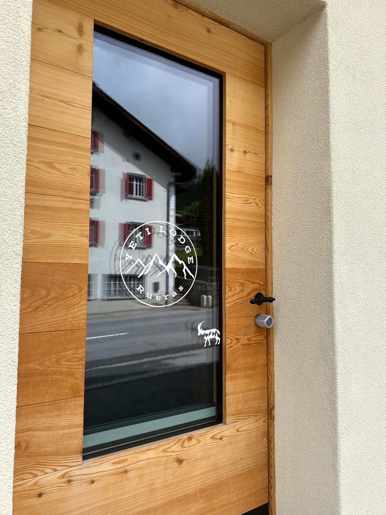 Yeti Lodge セドルン エクステリア 写真